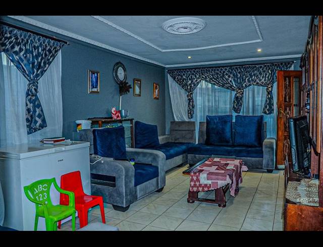 3 BEDROOM HOUSE FOR SALE IN TEMBISA